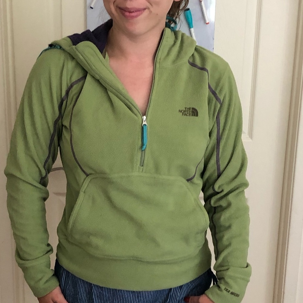 green north face sweater